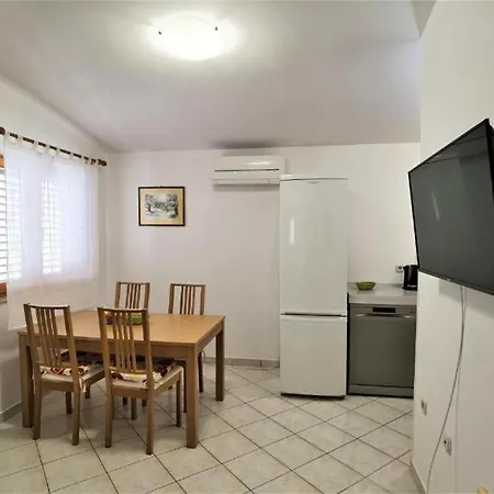 Kiwi 2 Apartamento *